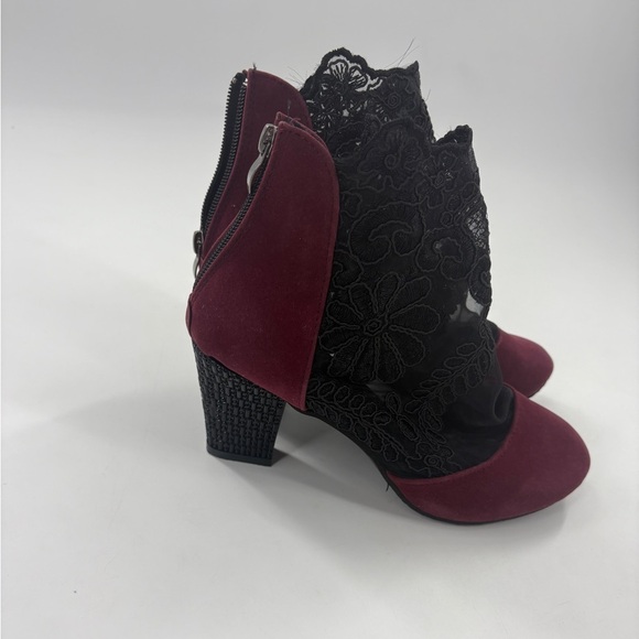 Elegant Lace-Trimmed Burgundy Ankle Boots - Picture 4 of 9
